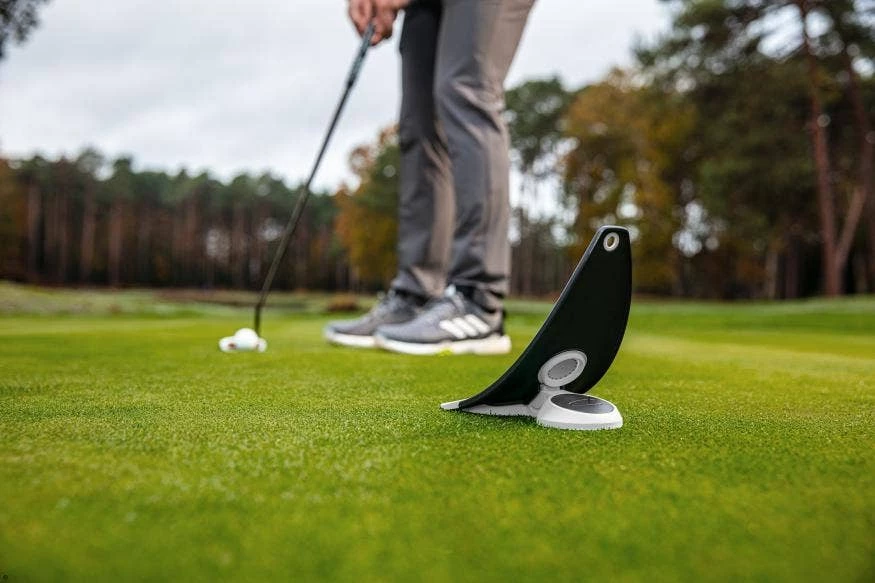 PuttOUT Premium Pressure Putt Trainer - Image 8
